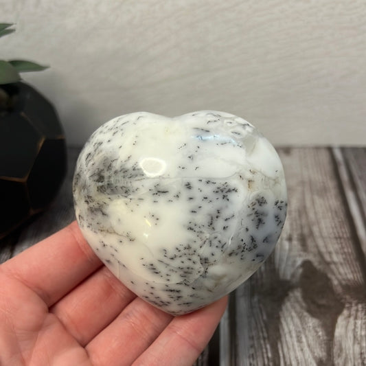 Dendritic Agate Heart