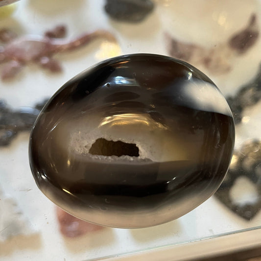 Orca Agate Palm Stone